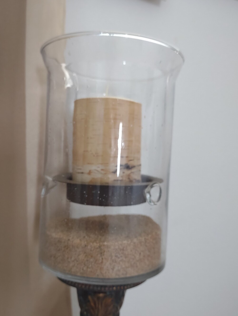 Hurricane Glass With Sand And Metal Tray And Candle Sand+Fog